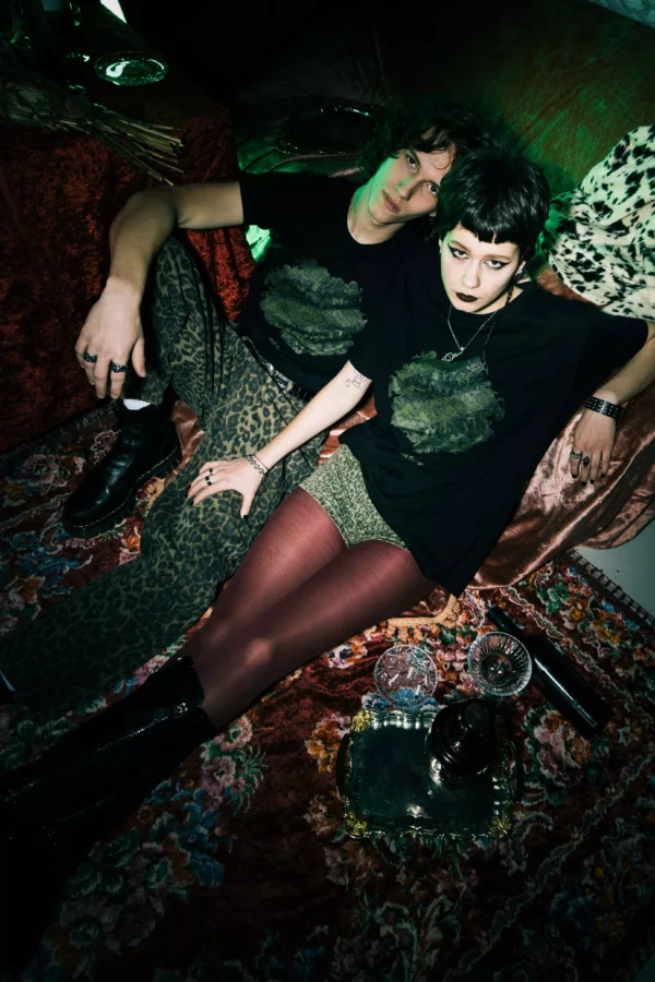 End The Party – T-shirt - Image 6