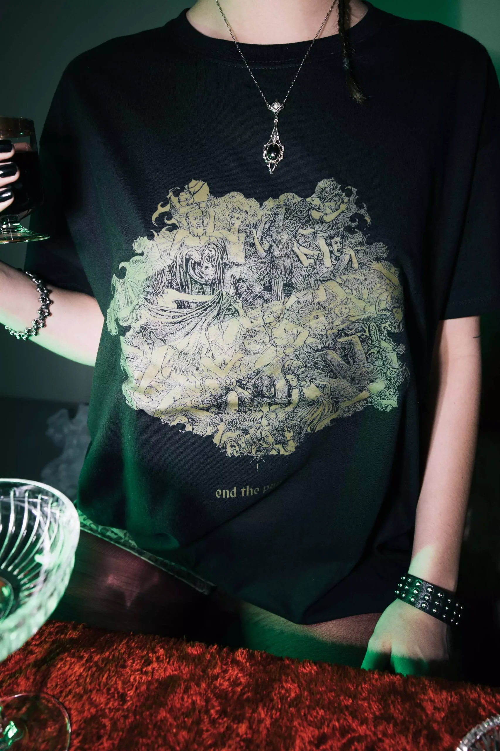 End The Party – T-shirt - Image 3